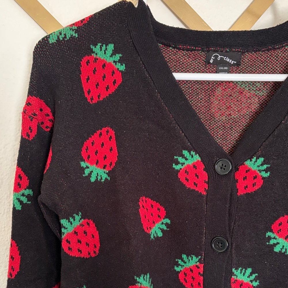 art class Strawberry-Print Cropped Cardigan